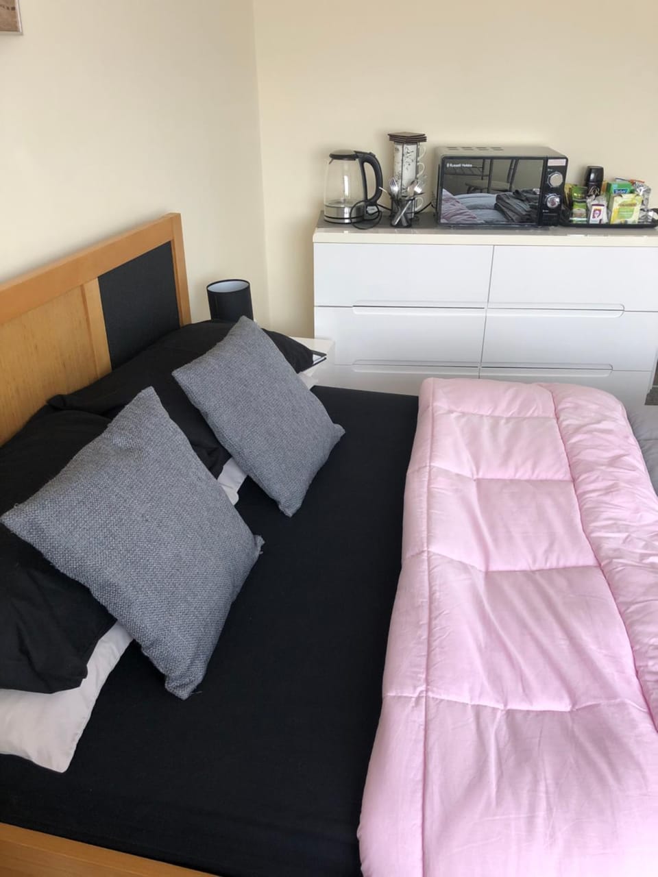 Bed, Coffee/tea facilities, Bedroom, minibar