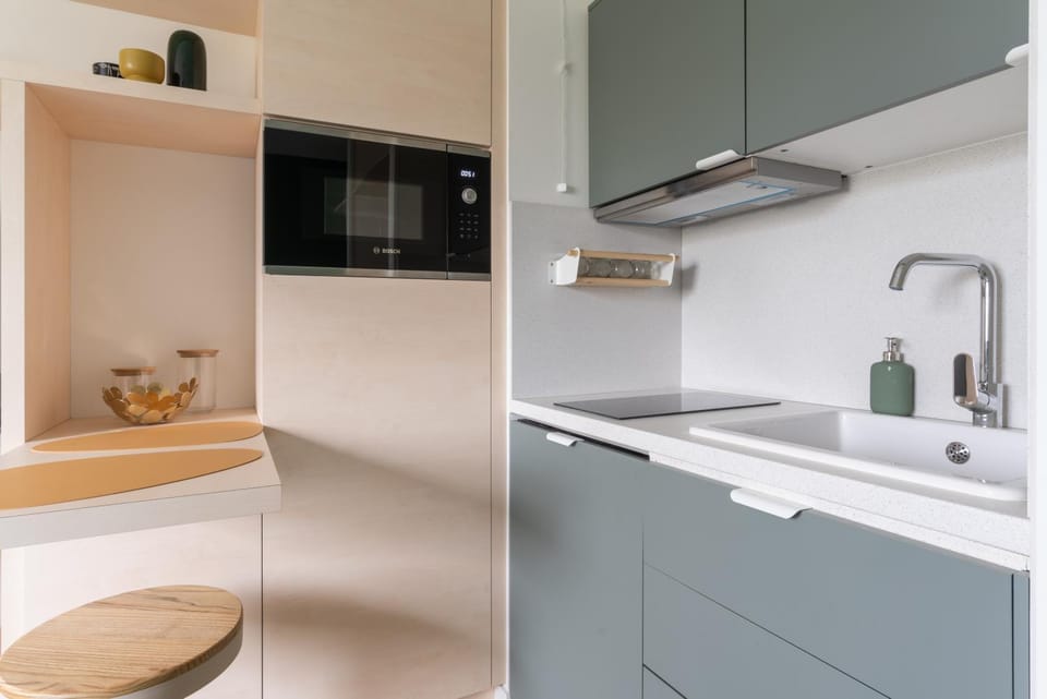 Kitchen or kitchenette, stove, kitchen