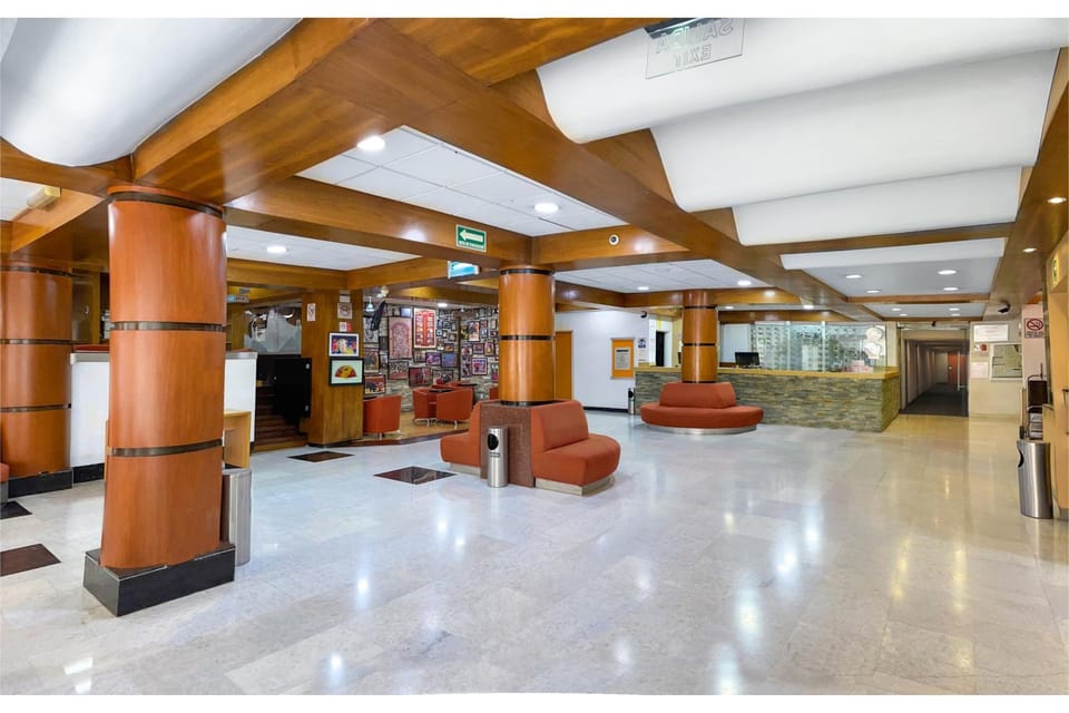 Lobby or reception, Lobby or reception