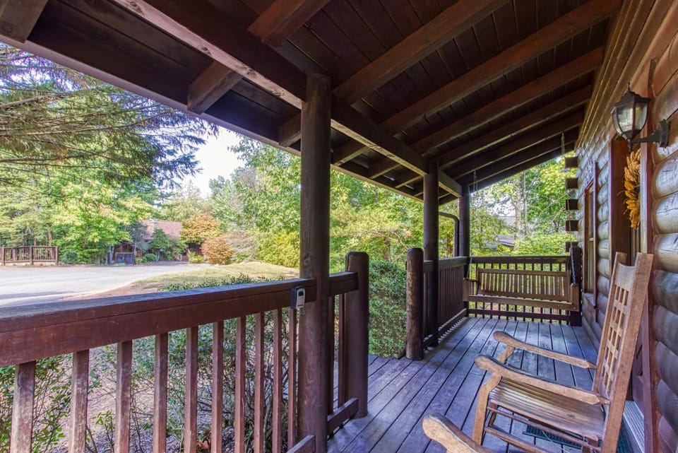 ER1 - Smoky Mountain Escape Great location - Close to town! cabin Cabin in Pigeon Forge