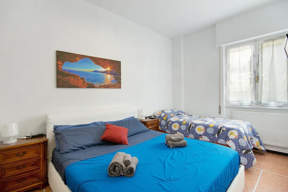 Living room, Bedroom