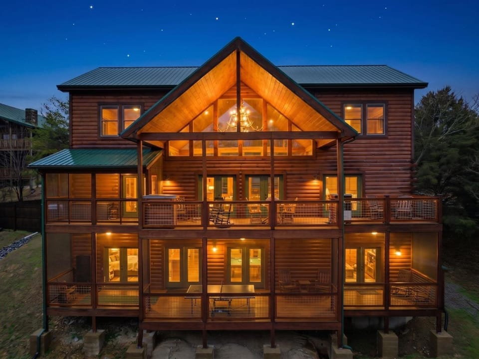 ERN840 - Splashin' Chalet - Brand New Cabin with Indoor Pool! Great Location! cabin Cabin in Pigeon Forge