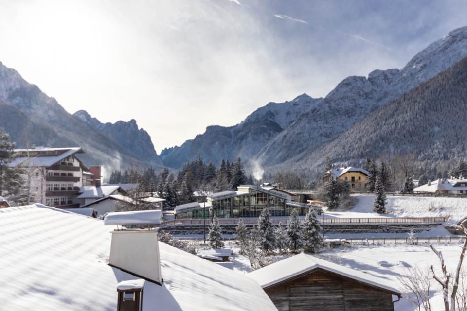 Day, Natural landscape, Winter, Mountain view