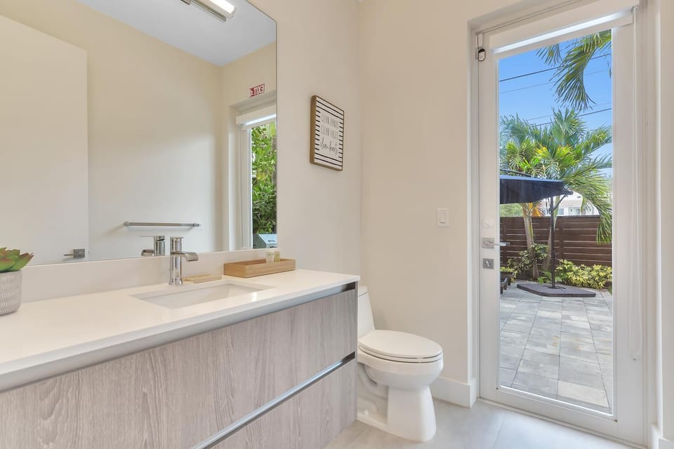 Your Dream Home in Coral Ridge Villa in Fort Lauderdale