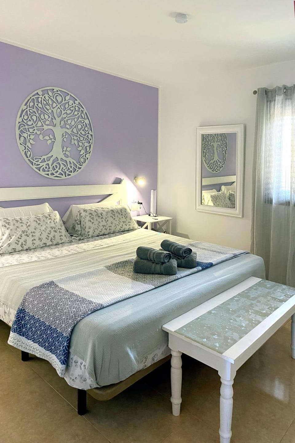 Bed, Decorative detail, Bedroom, safe