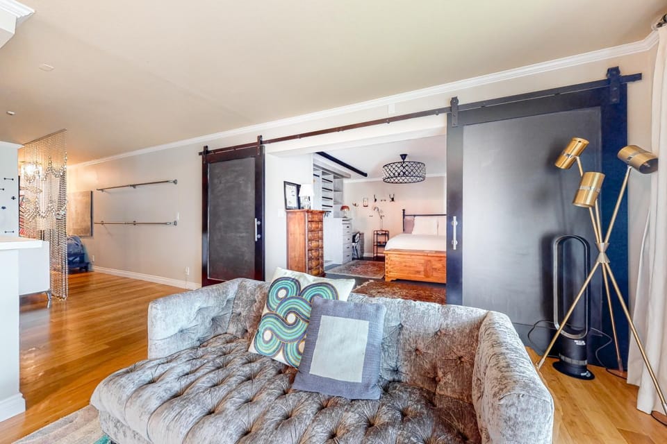 Rock, Roll, & Relax Apartment in Newport Beach