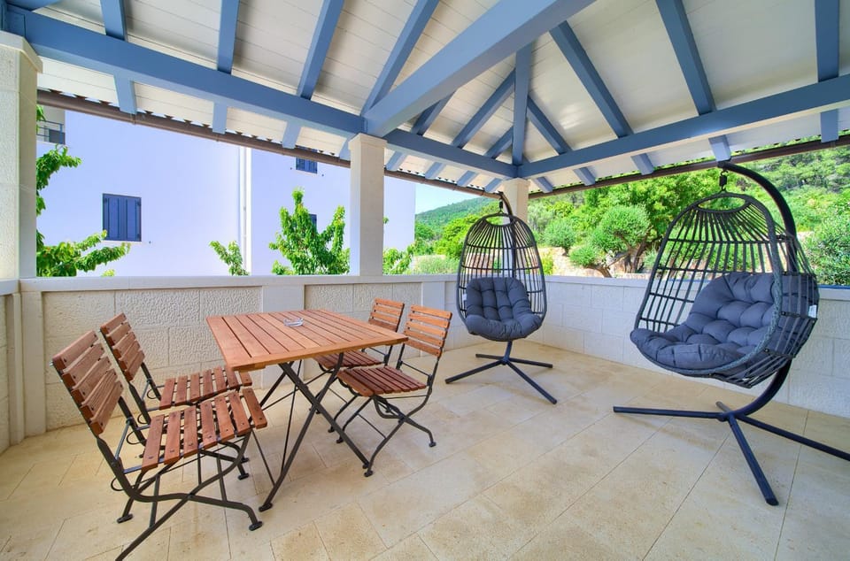 Balcony/Terrace, Seating area, sunbed