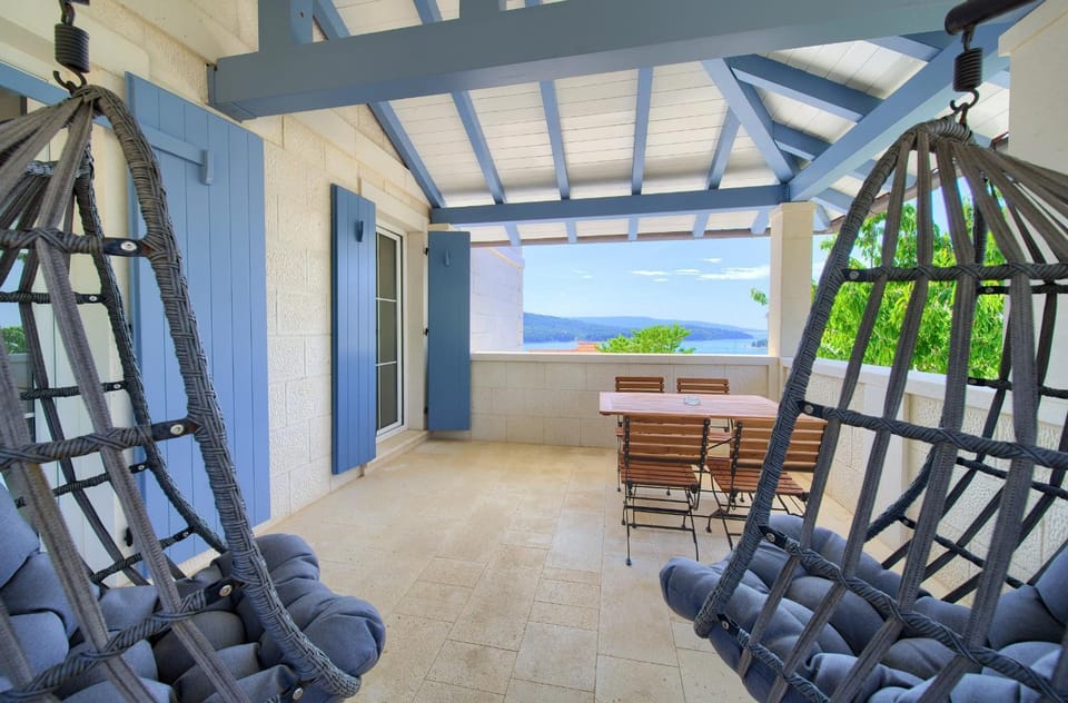 Seating area, Sea view