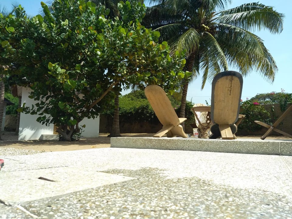 LE 17 to DJIFFER Bed and Breakfast in Senegal