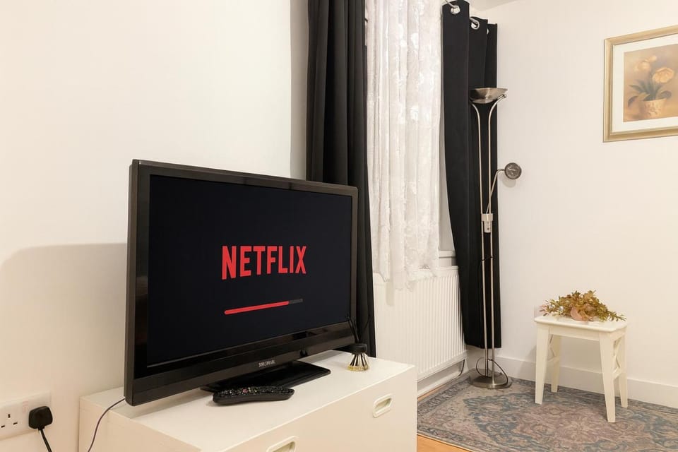 1 Bedroom Apartment By The River Apartment in High Wycombe