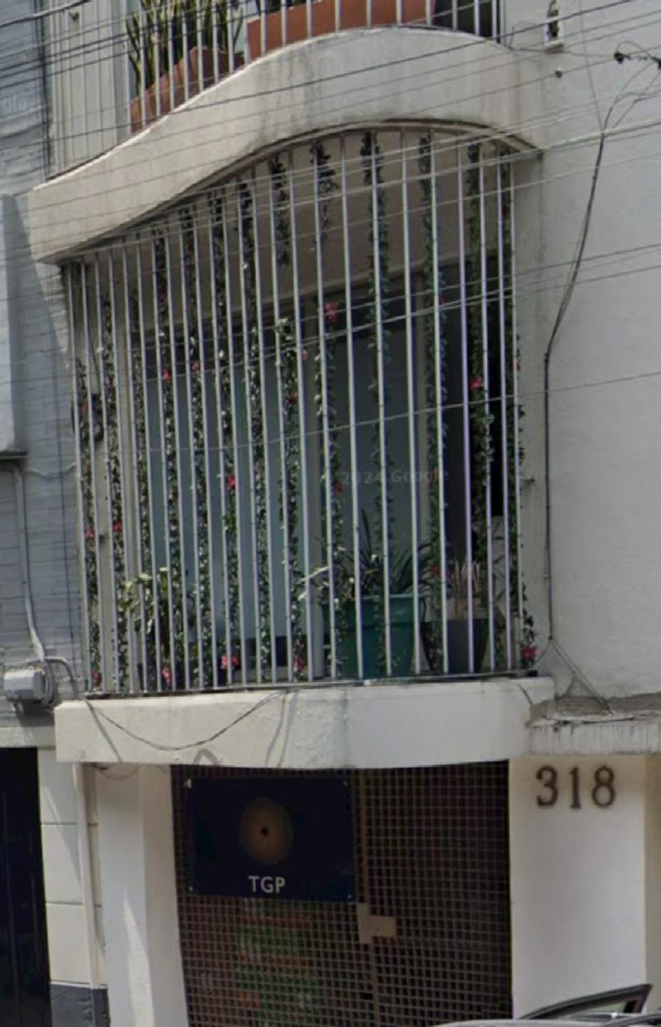 Facade/entrance, Off site