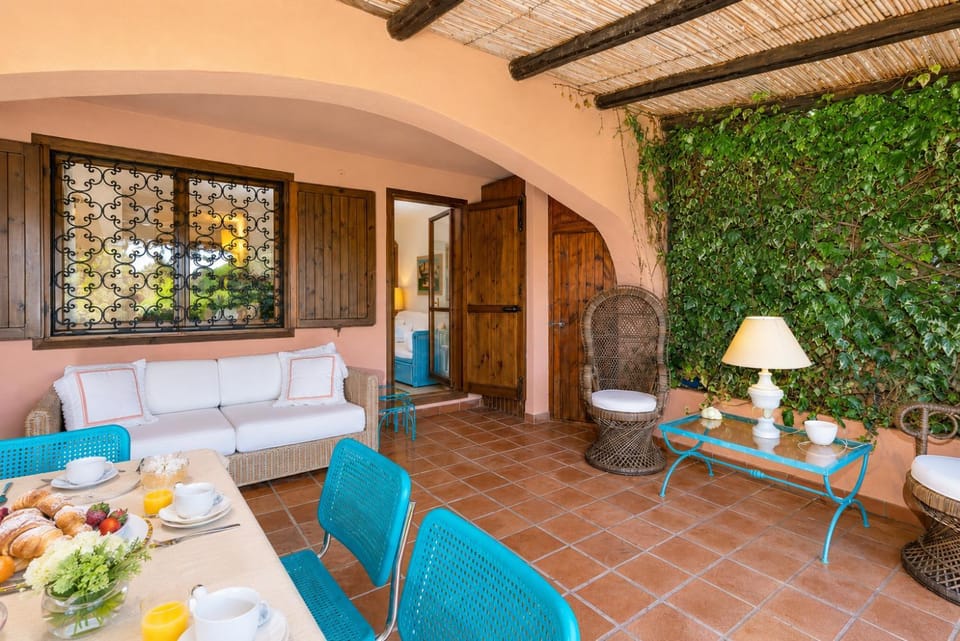 Balcony/Terrace, Dining area