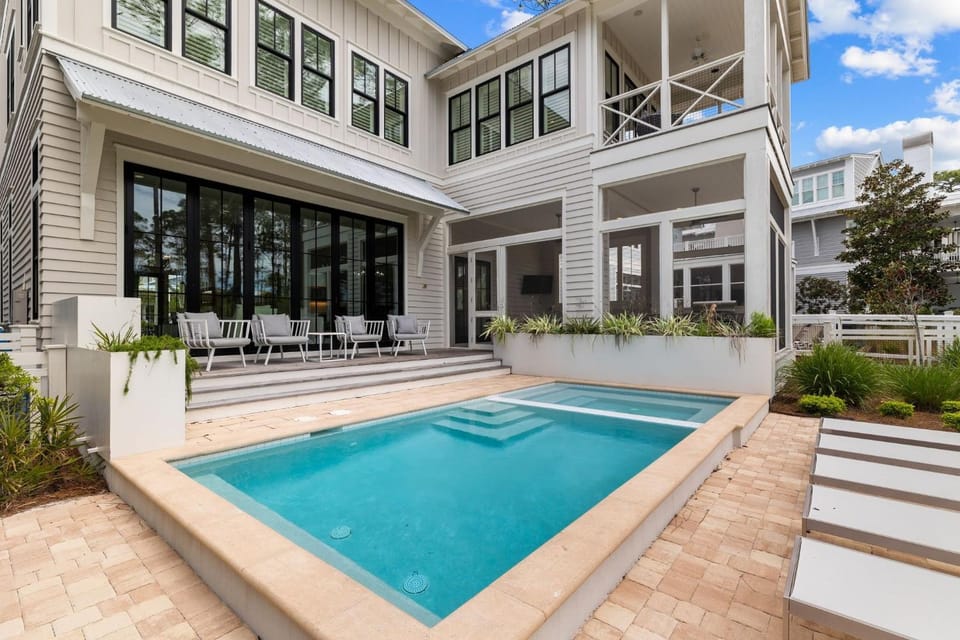 6 min Bike Ride to Beach! Private Pool with Lake Views in WaterColor! 5BR! home House in South Walton County