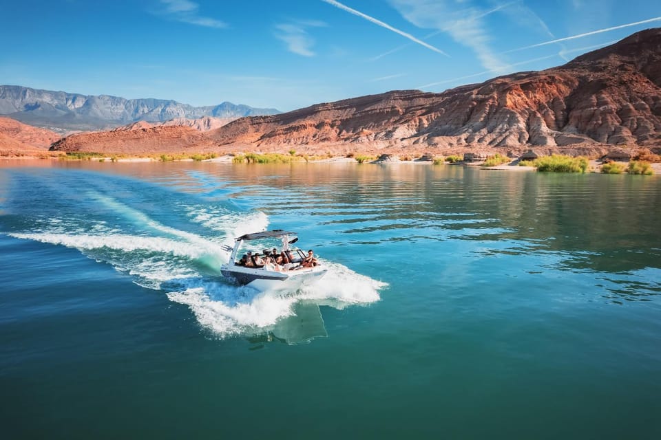 Escondido 2311 Sleeps 19! EV Charging Station, Ping Pong Table, BBQ Grill & MORE! House in Washington