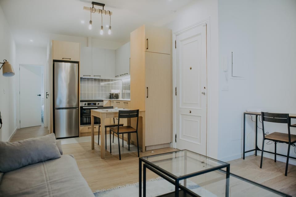 Kitchen or kitchenette, Living room