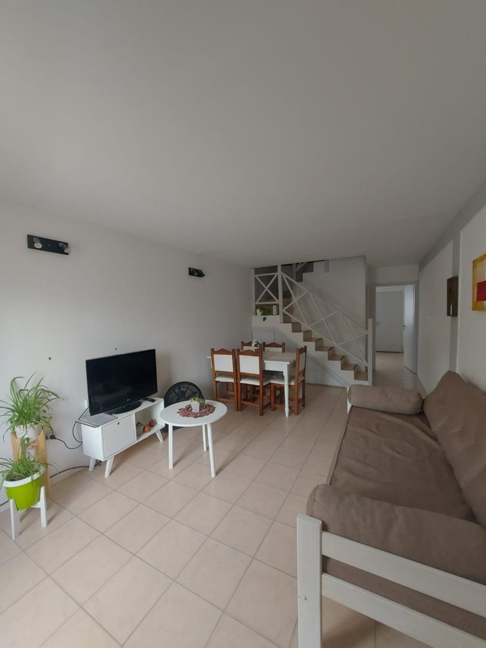 TV and multimedia, Living room, Dining area