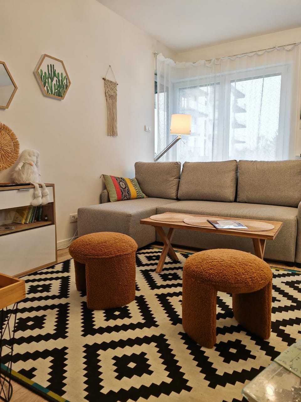 Living room, Seating area