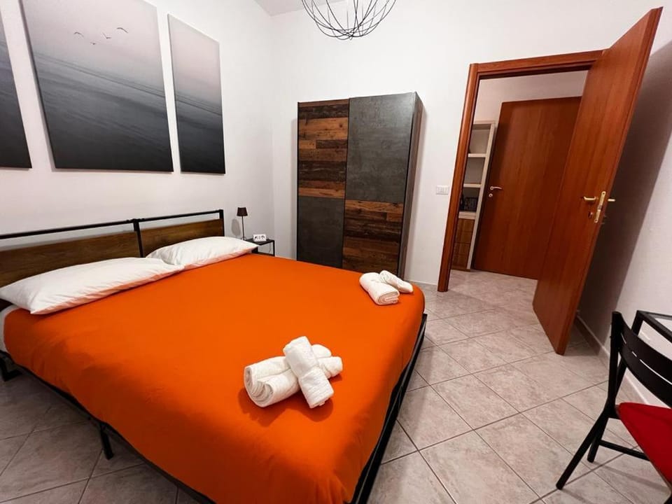 Bed, Photo of the whole room, Bedroom, wardrobe