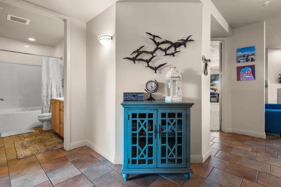 806 LP Large Family Area, Private Balcony with Gorgeous Views, and More House in St George