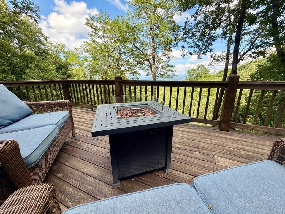 Stargazer's Retreat House in North Carolina
