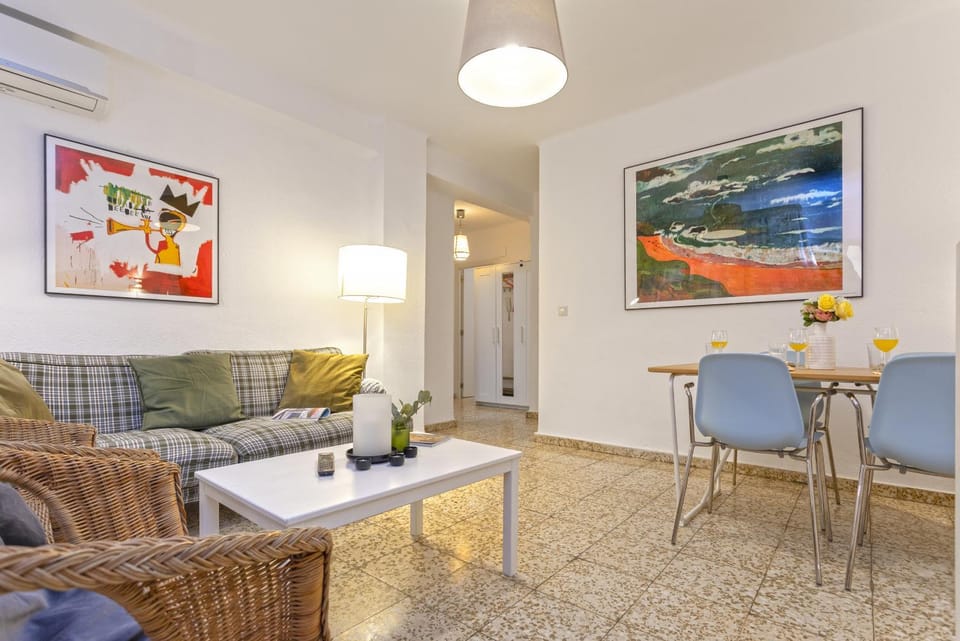 Communal lounge/ TV room, Living room