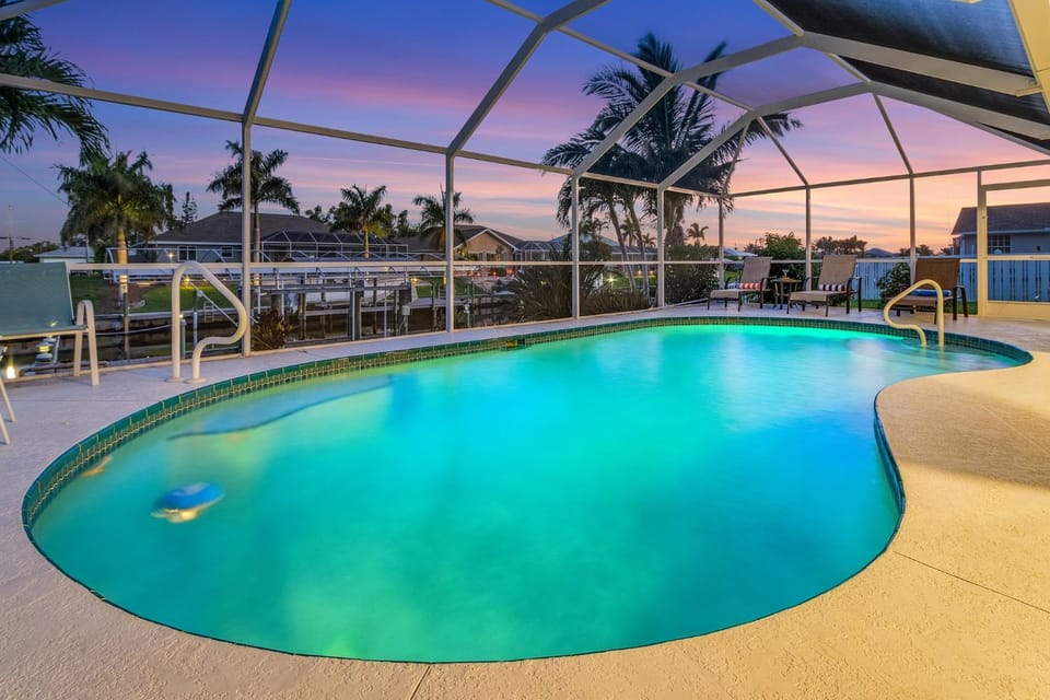 Pool, Gulf Access, Sleeps 6 - Villa Summer's Day House in Cape Coral