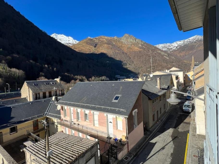 Haut du village, T2 + alcôve 5p. Apartment in Cauterets