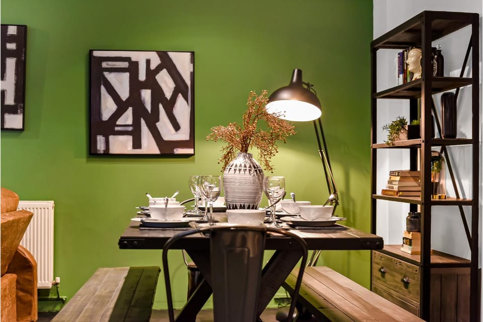 Living room, Food and drinks, Decorative detail, Seating area, Dining area, Food