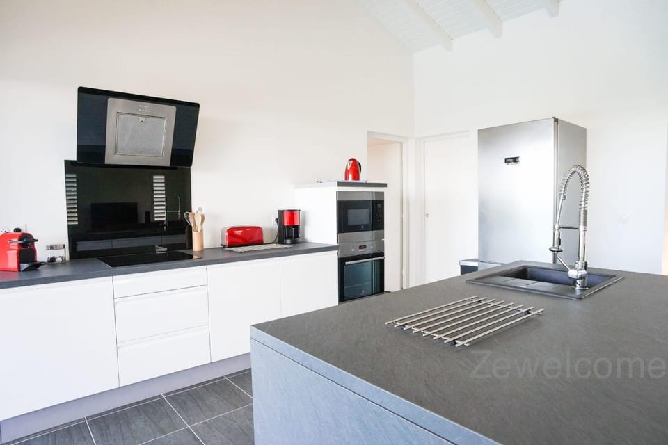 Kitchen or kitchenette, dishwasher, minibar, pet friendly, stove