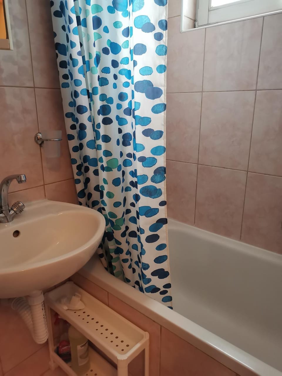 Bathroom, Bath