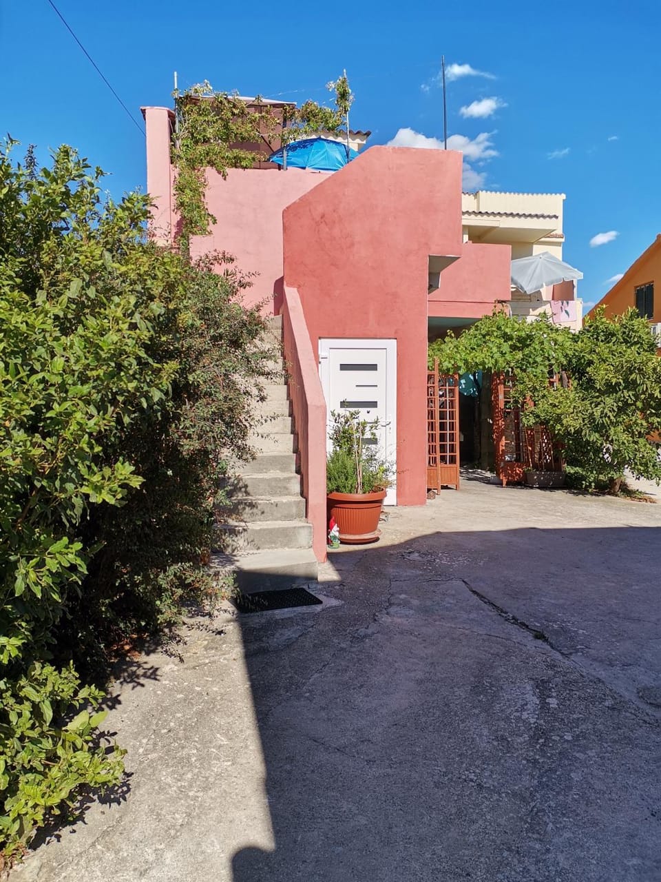 Property building, Day