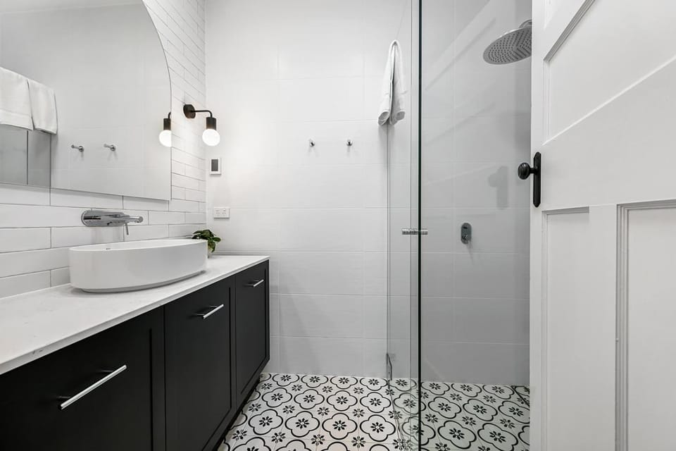 Gardiner Cottage - Stylish & Elegant, Walk to CBD House in Orange