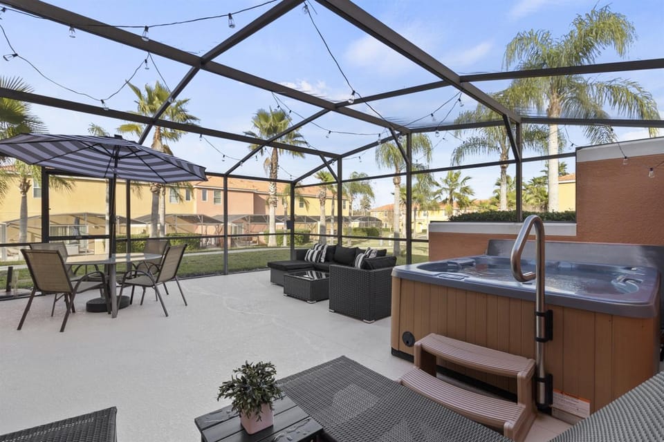 Summer Near Disney Resort Pools Sleeps 8 House in Four Corners