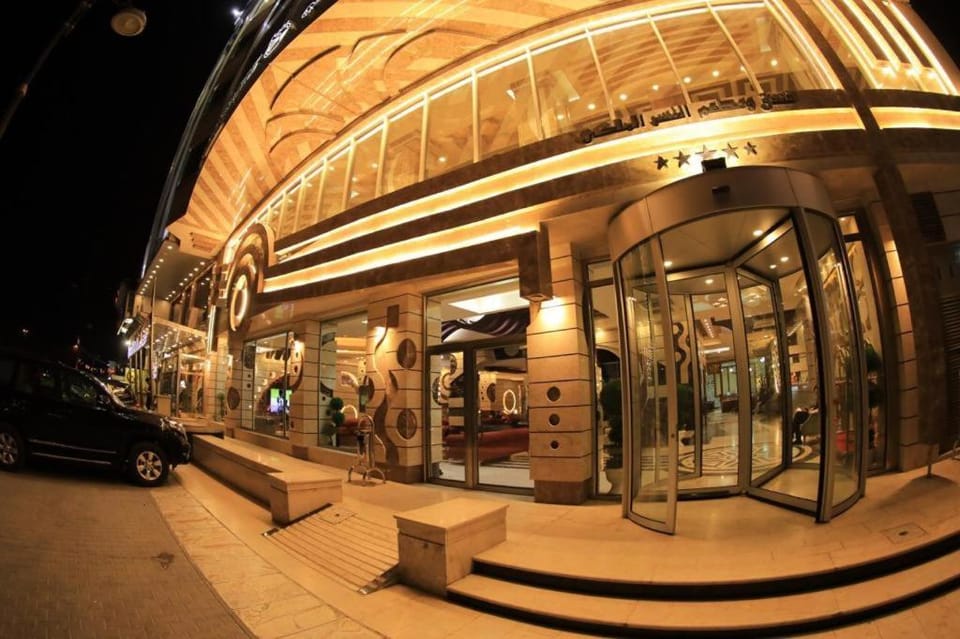 Facade/entrance, Night, City view