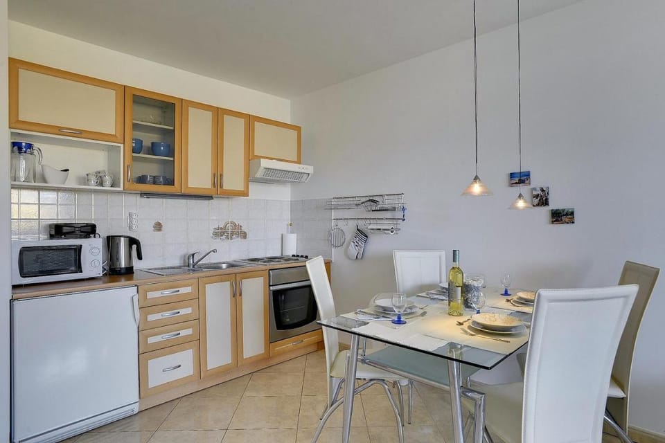 Helle Ferienwohnung 400 Meter zum Strand Apartment in Medulin