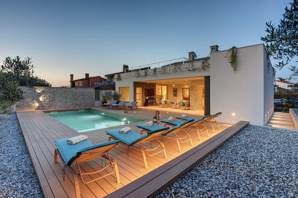 Traumvilla mit Blick auf die Brijuni Inseln, privatem Pool House in Pula