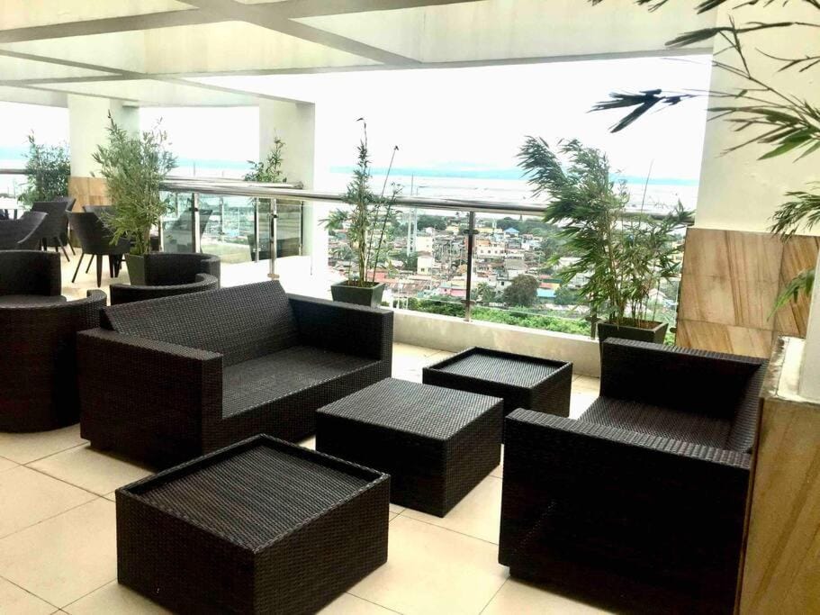 Sweet Home with WiFi and Netflix Apartment in Muntinlupa