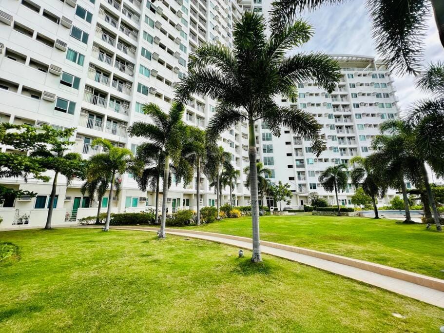 Sweet Home with WiFi and Netflix Apartment in Muntinlupa