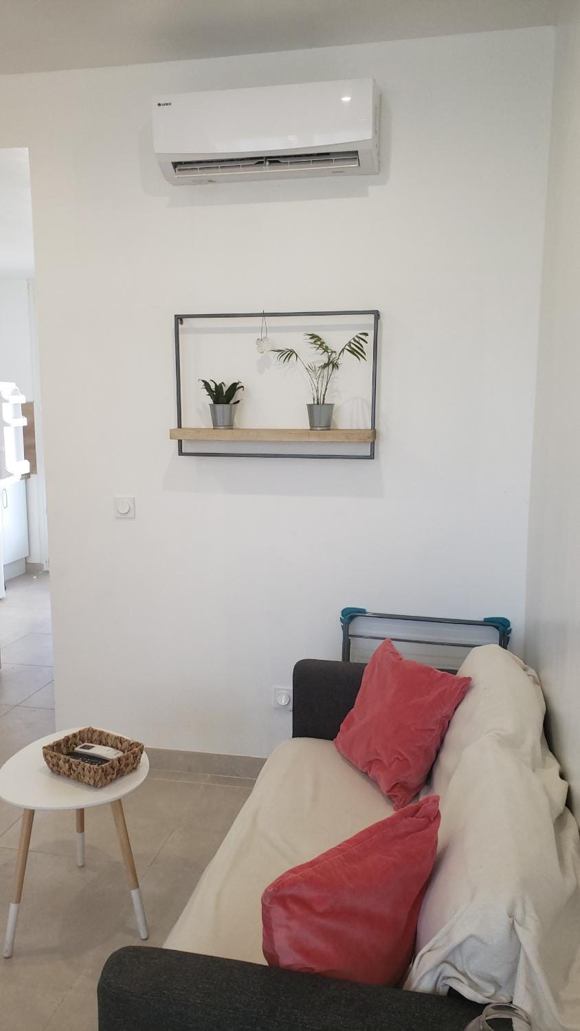 Studio neuf atypique centre ville Palavas vue mer Apartment in Palavas-les-Flots