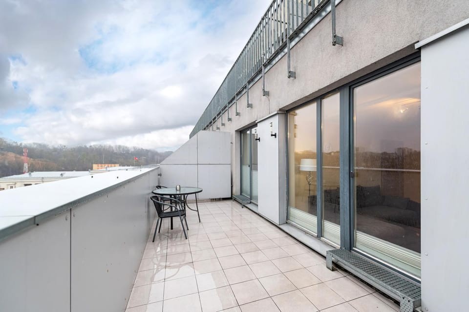 Balcony/Terrace, Balcony/Terrace
