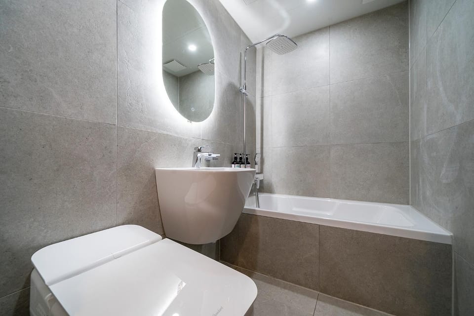 Shower, Bathroom, Bath
