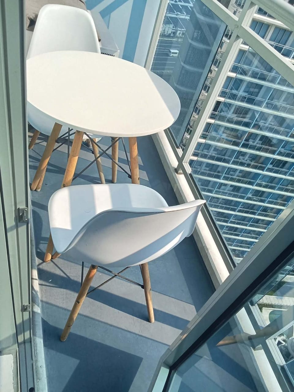 1BR unit in taguig paranaque Azure urban residences Apartment in Paranaque