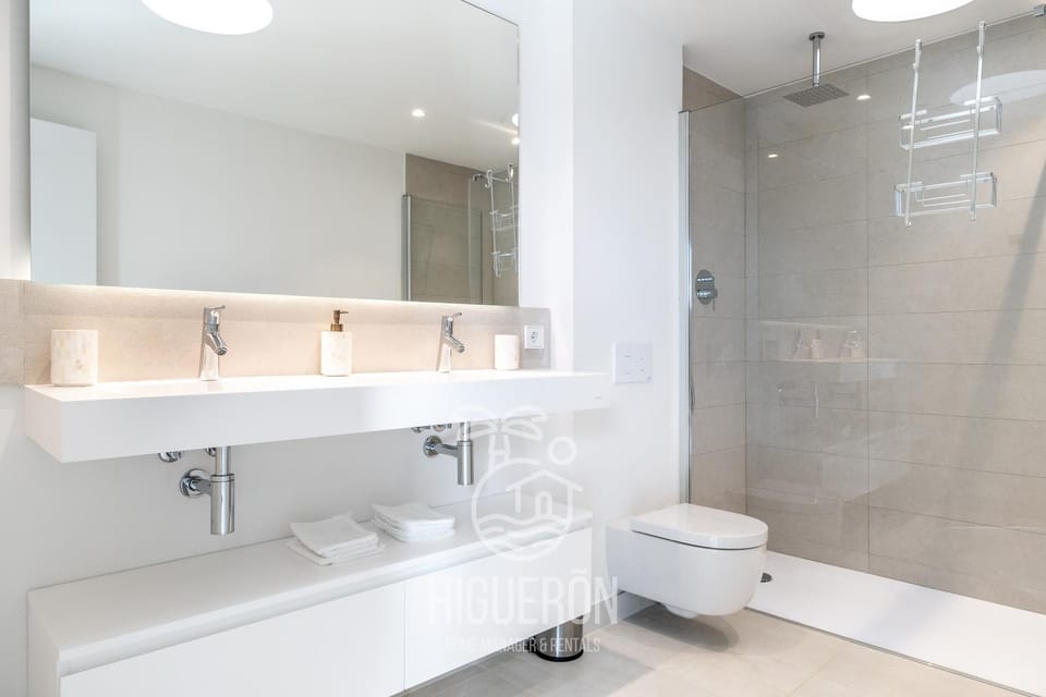 HigueronRentals Sky Villa Apartment in Costa del Sol