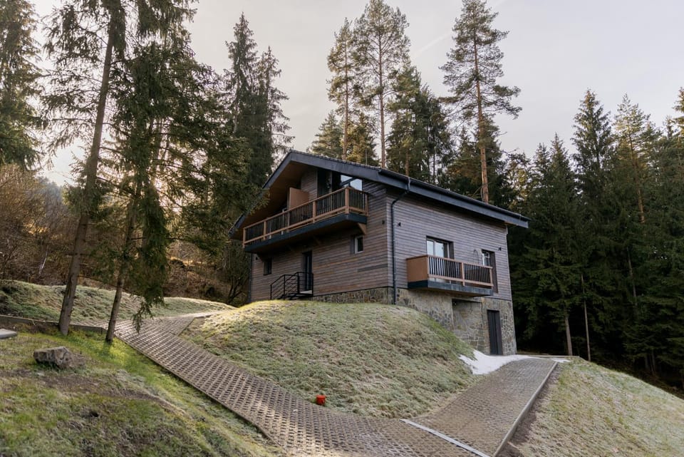Property building, Natural landscape, Mountain view