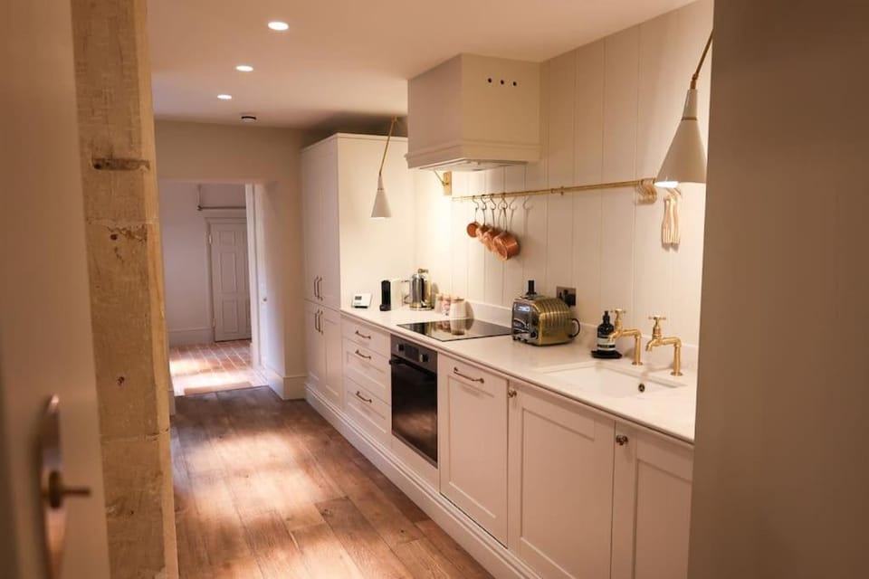 Coffee/tea facilities, Kitchen or kitchenette, dishwasher, pet friendly, stove, toaster