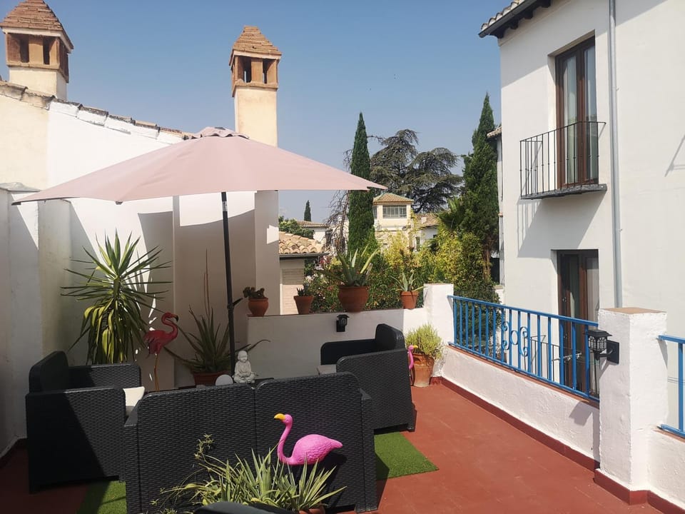 Balcony/Terrace, Dining area
