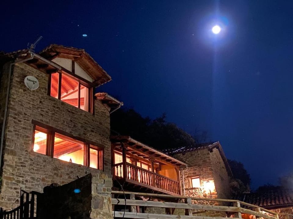 Property building, Night