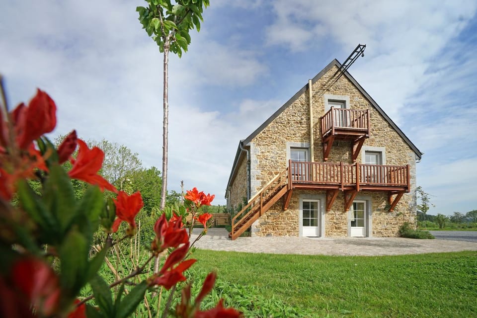Property building, Spring, Garden, Garden view