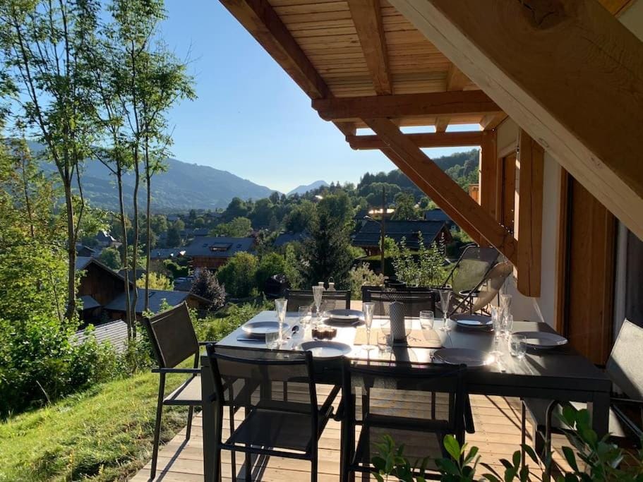 Day, Natural landscape, View (from property/room), Balcony/Terrace, Dining area