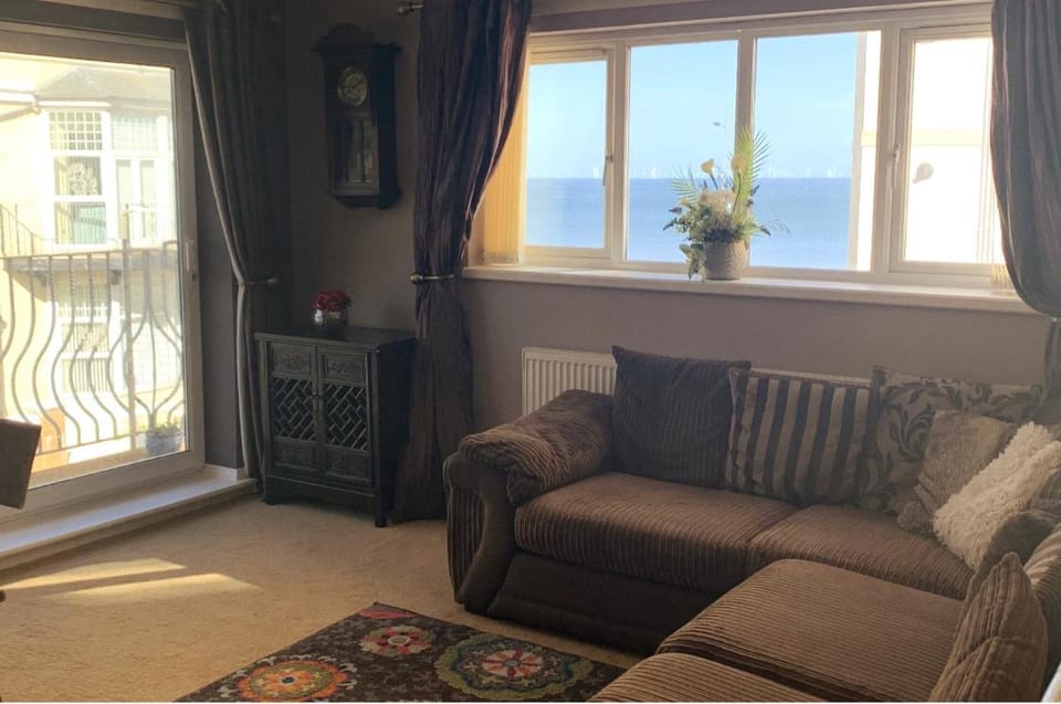 Living room, Sea view